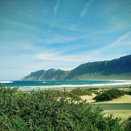Famara Rooms Экстерьер фото